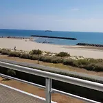 Mom' Blue Paradise Front De 61 M2 Cap'diem 3 étoiles - Idéal Pour Un De 15j Ou ! 3 Clim, Wifi, Lit 160 - 4è Ascenseur, Parking, Piscine, Pétanque, Ping-pong - Pistes Cyclables - Golf&tennis à 10 Mn Appartamento *