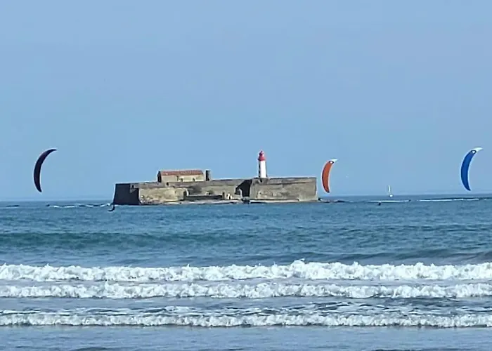 Apartment Mom' Blue Paradise Front De 3 Etoiles 61 M2 Cap'diem 3 Clim - Ideal Pr Un Sejour De 15j Ou ! Wifi, Lit 160 - 4e Ascenseur, Parking, Piscine, Petanque, Ping-pong - Pistes Cyclables - Golf & Tennis A 10 Mn Agde