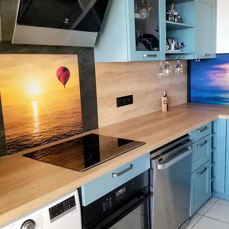Apartmán Appartement Renove Front De Mer 61 M2 Vue Directe Du 4Eme Blue Paradise Cap'Diem 3 Clim - Ideal Pour Un Sejour De 7 J Ou Plus Wifi, Lit 160 - Ascenseur Parking Piscine Petanque Ping-Pong - Plage De Rochelongue Pistes Cyclables - Golf & Tennis A 10 Mn *