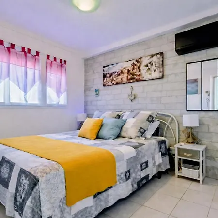 Appartement Renove Front De Mer 61 M2 Vue Directe Du 4Eme Blue Paradise Cap'Diem 3 Clim - Ideal Pour Un Sejour De 7 J Ou Plus Wifi, Lit 160 - Ascenseur Parking Piscine Petanque Ping-Pong - Plage De Rochelongue Pistes Cyclables - Golf & Tennis A 10 Mn Apartmán